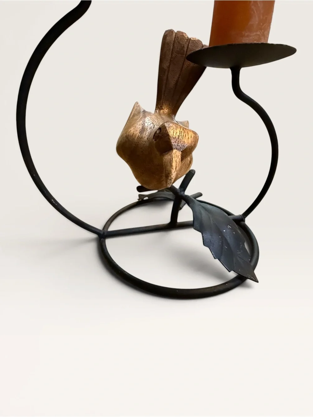 N/A features curved